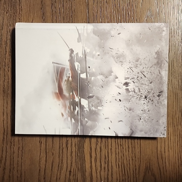 Assassin's Creed III The Complete Official Guide Collector's Edition HC - Picture 2 of 6